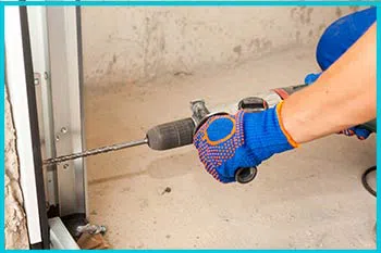 Trust Garage Door Service Huntington, NY 631-657-4075 - garage-door-springs-sid-gdr-10m